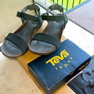 Teva Mahonia Stitch sandals